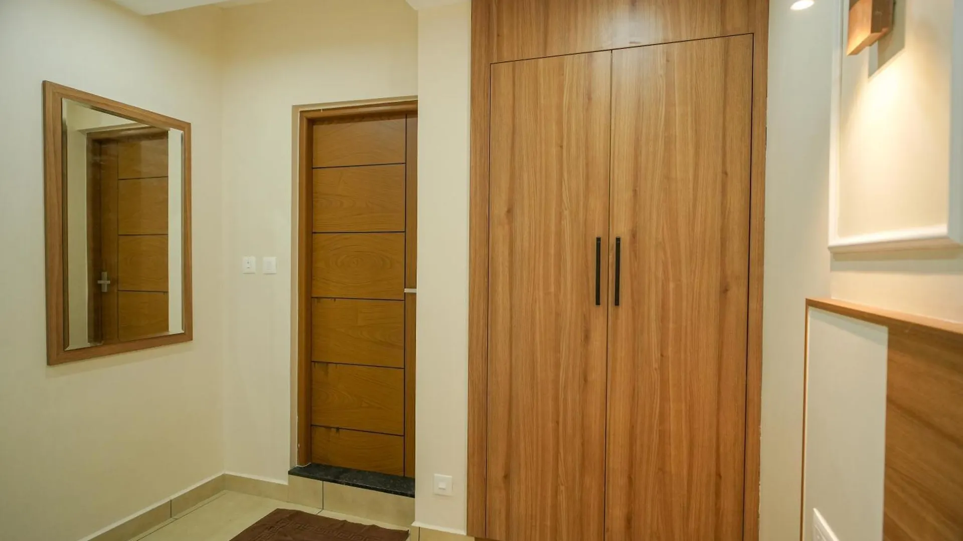 *** Hotel Ar Suites Kotamangalam India