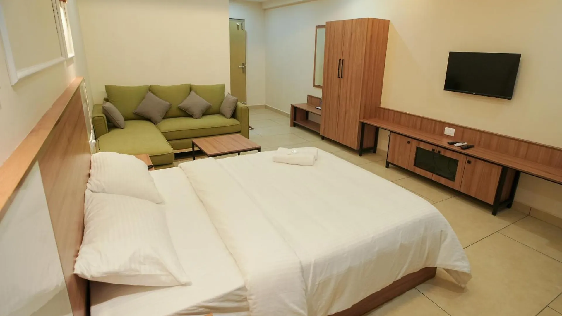 Ar Suites Kotamangalam Hotel